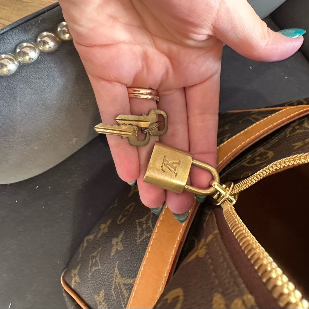 Louis Vuitton Carryall Monogram - Picture 5 of 7